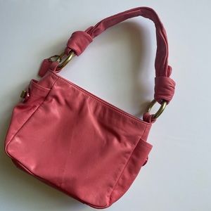 🛑 SOLD 🛑 Coach - 2008 Resort Shoulder Bag 🌸